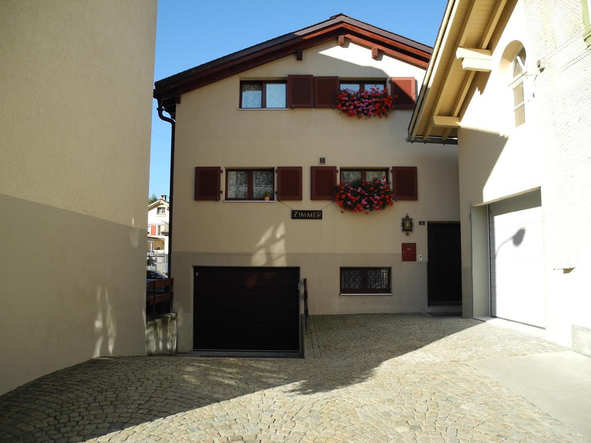 Privatzimmer / Bed & Breakfast Andermatt Exterior photo